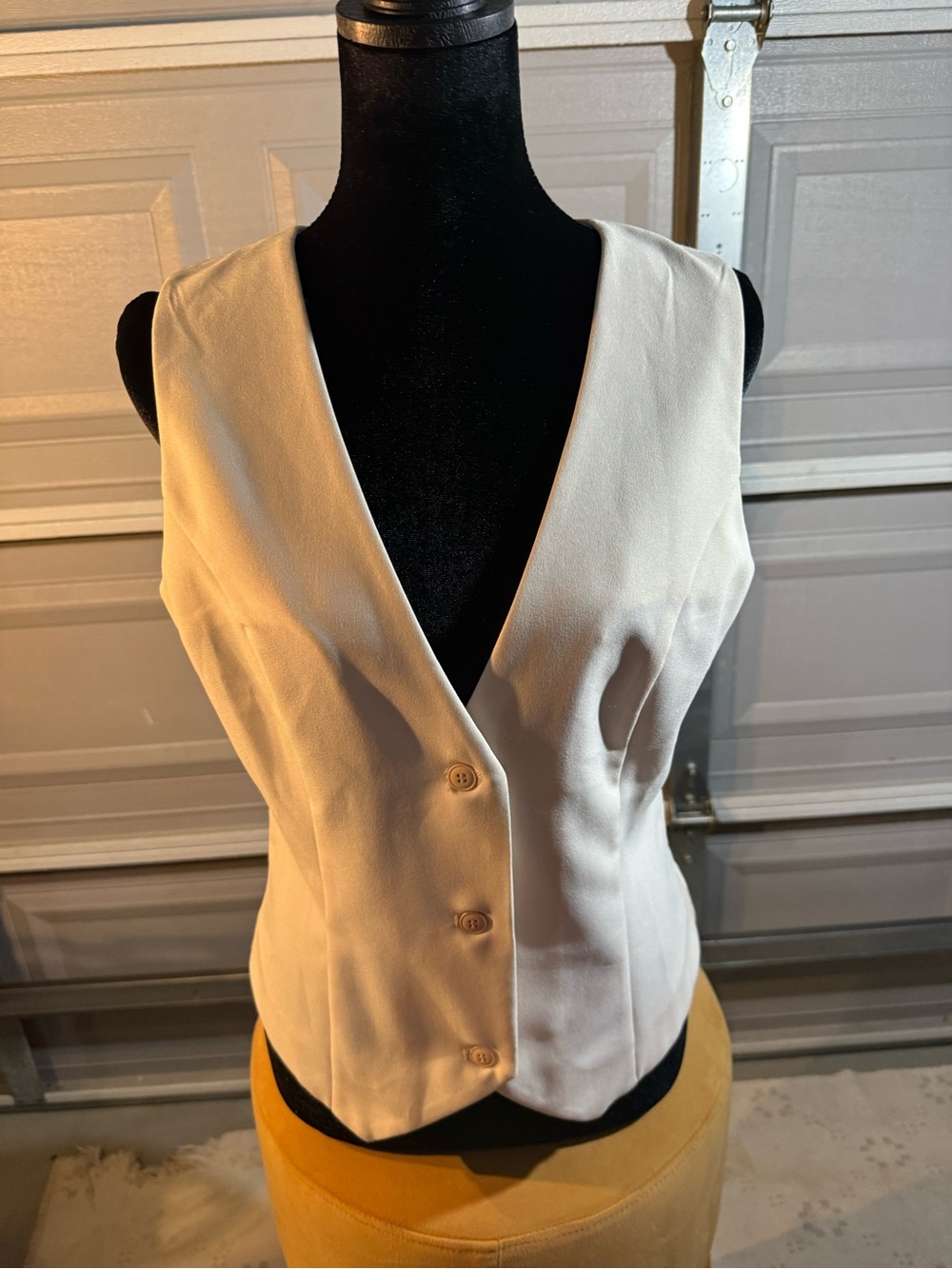Source Unknown Cream Women's Button-Front Vest